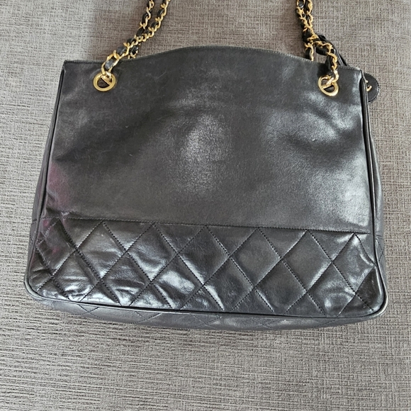 CHANEL Chain Tote Shoulder Crossbody Bag Lambskin Black 100% Authentic Guarantee - Picture 2 of 16